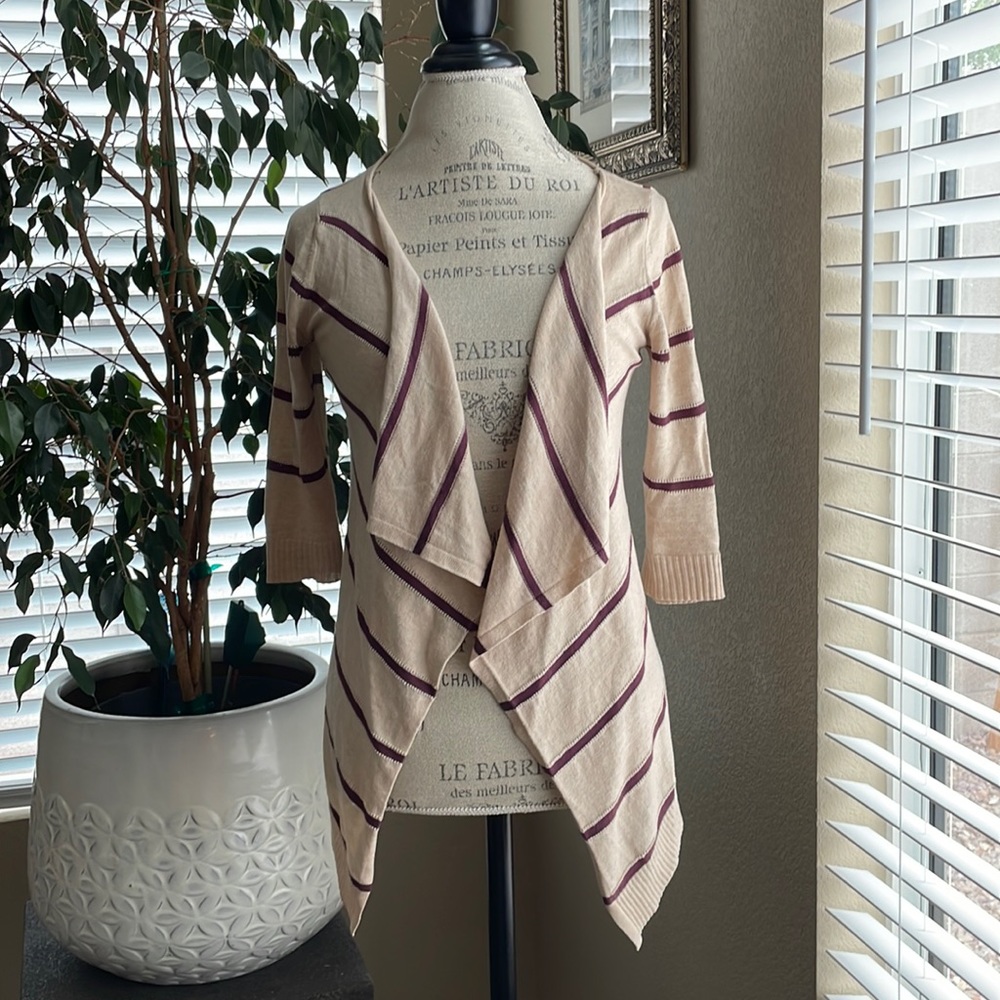 Charming Charlie Large Cardigan